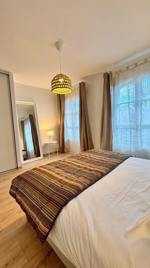 4 bedrooms, iron/ironing board, free WiFi, bed sheets - Town house (Auray)