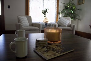 Luokittelematon kuva, 4 kautta 19, painike