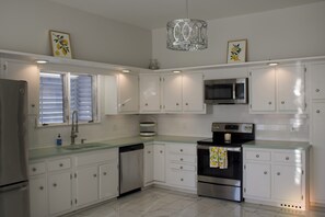 Luokittelematon kuva, 3 kautta 19, painike