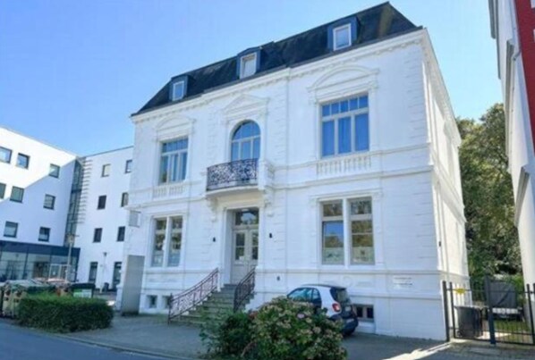 Exterior - Infinity Stay: Nordsee Apartments (Wilhelmshaven)