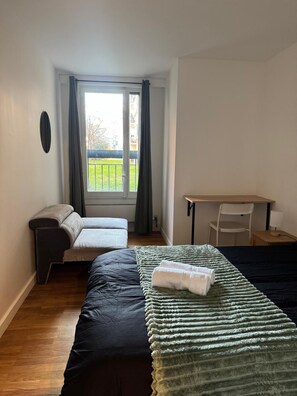 Fer et planche à repasser, Wi-Fi, draps fournis