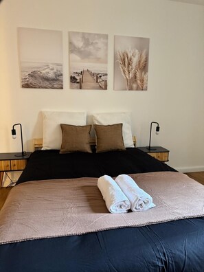 4 Schlafzimmer, Bügeleisen/Bügelbrett, WLAN, Bettwäsche