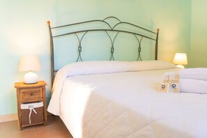 3 bedrooms, iron/ironing board, bed sheets - Tulipano - Two Bedroom Apartment, Sleeps 4 (Posada)