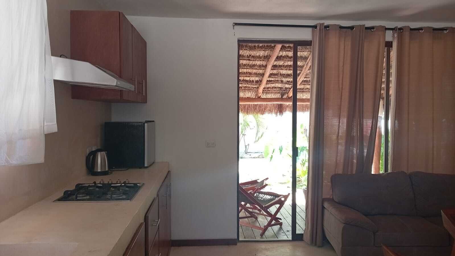 Firemannsrom – familie, bassengutsikt | Eget kjøkken | Minikjøleskap