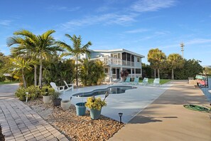 Pool - Sitting at the Dock on the Bay Waterfront Pool Home (Marathon)