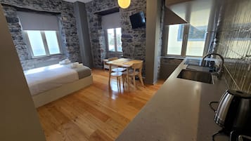 Studio, City View | Free WiFi, wheelchair access