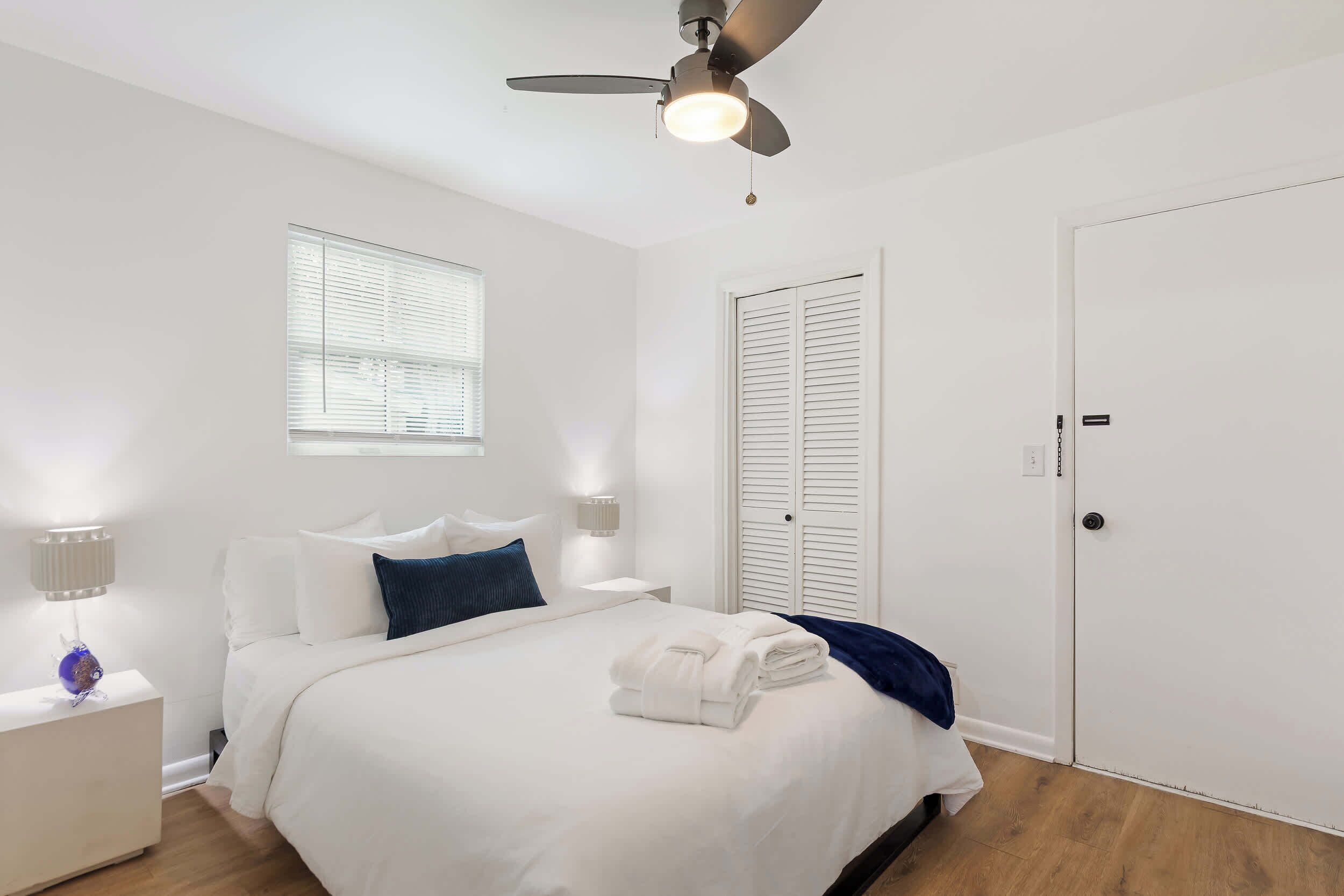 Fer et planche à repasser, Wi-Fi