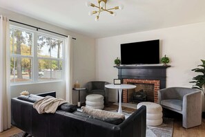 TV - Modern, Spacious Apartment in Downtown Beaufort! (Beaufort)