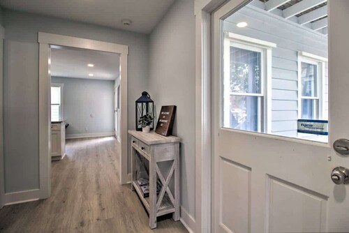 New Downtown 2bd w. Modern Southern Charm