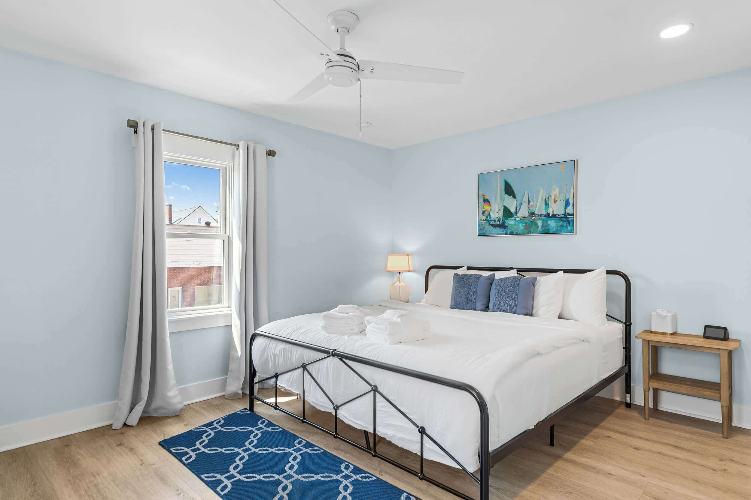 Iron/ironing board, WiFi, bed sheets