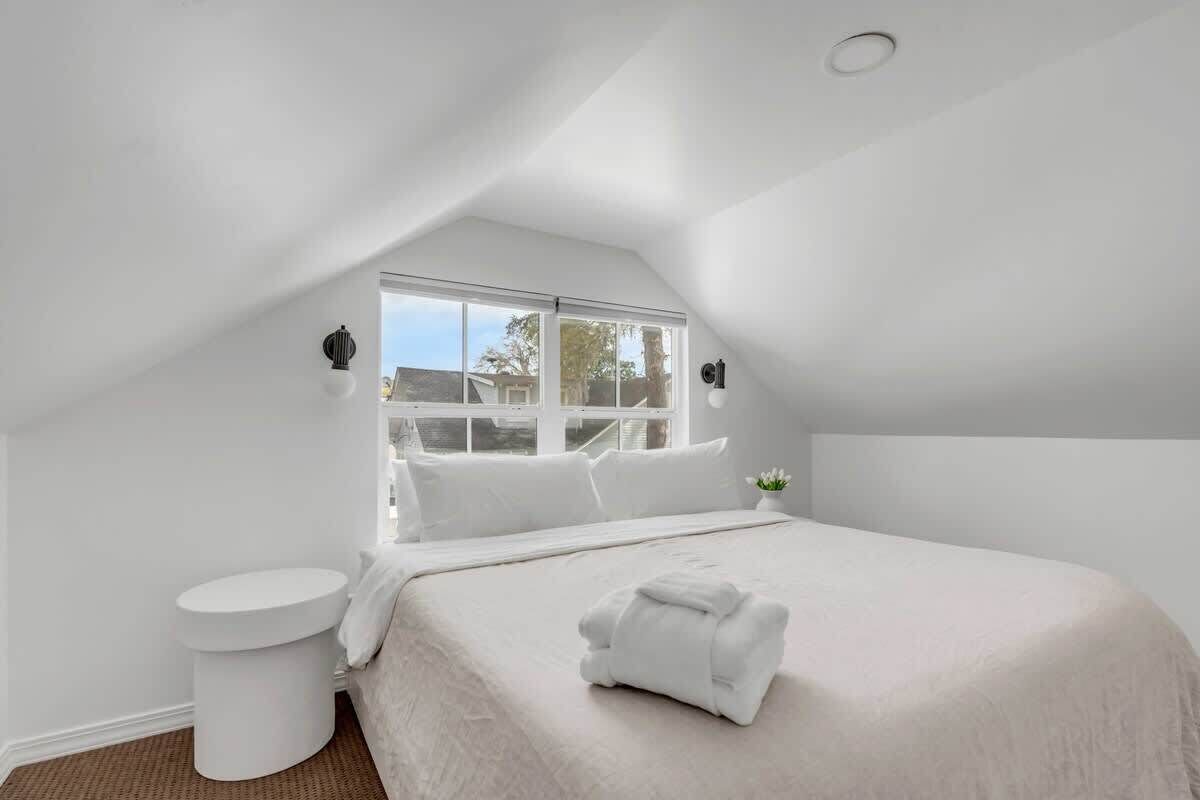 熨斗/熨衫板、Wi-Fi、床單