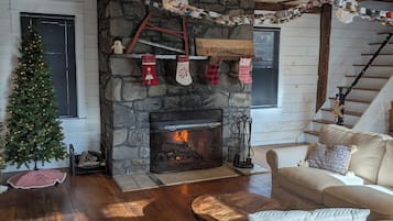 Romantic Duplex, 3 Bedrooms, Kitchen | Interior