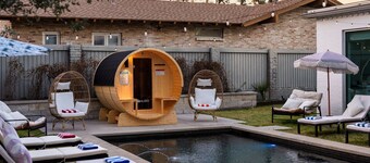 Sleeps 22+ - 15min ATX & Lake - Theater, Arcade, Sauna, Pool