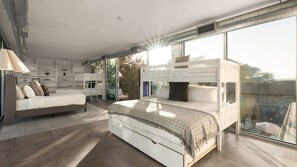 Luokittelematon kuva, 3 kautta 86, painike