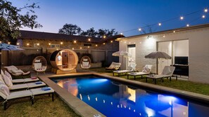 Luokittelematon kuva, 4 kautta 86, painike