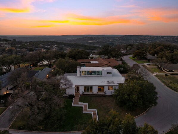 Luokittelematon kuva, 1 kautta 86, painike