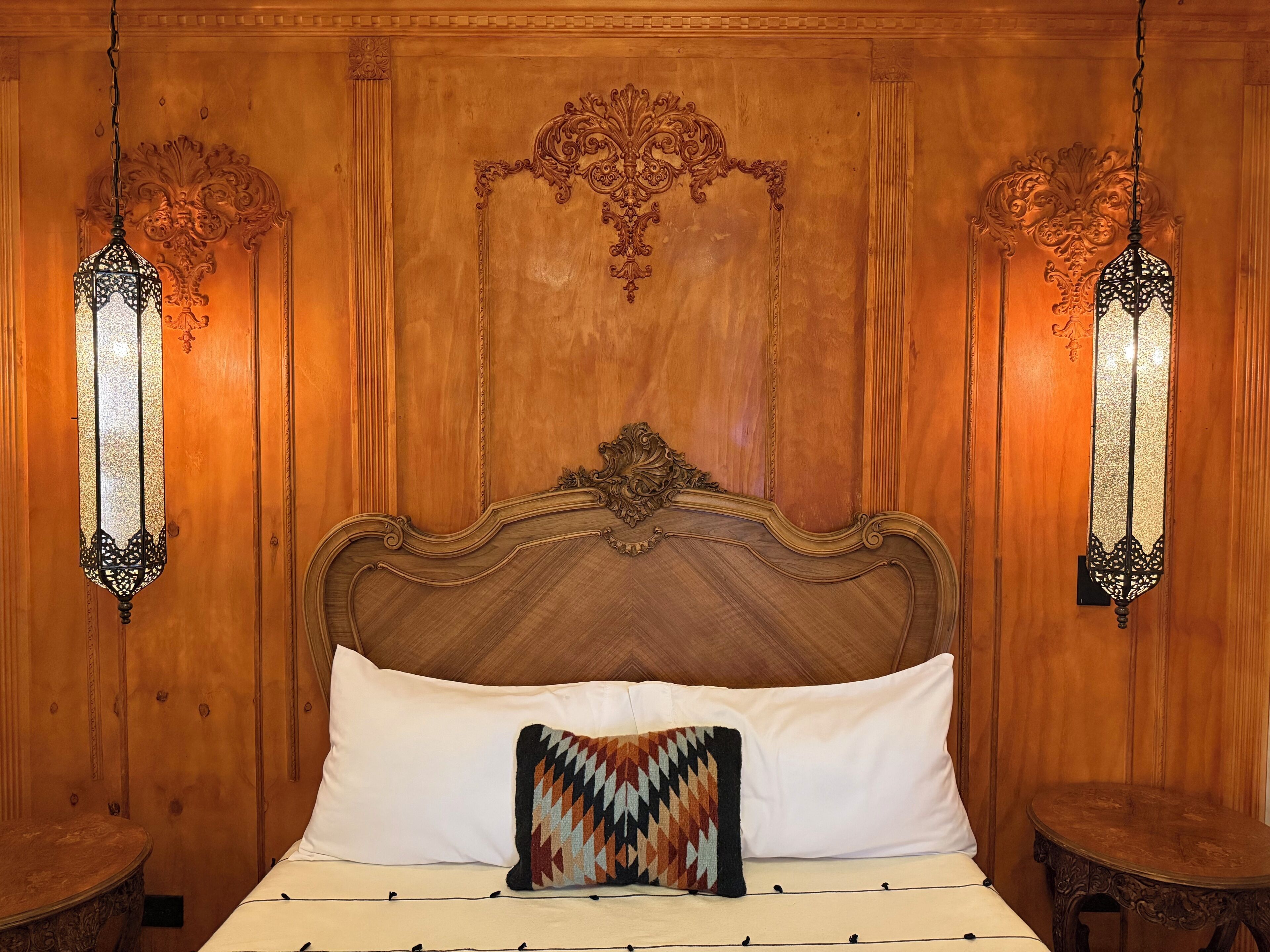 Honeymoon Room, Patio, Courtyard View