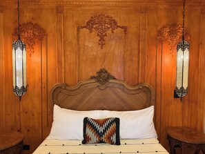 Honeymoon Room, Patio, Courtyard View | Premium bedding, memory foam beds, individually decorated - Riad Xula - Boutique Hotel (Puerto Peñasco)
