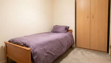 Bügeleisen/Bügelbrett, WLAN, Bettwäsche