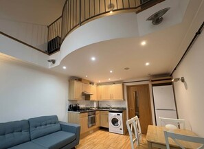 Interior - Stylish Duplex Apartment in Whitechapel (London)
