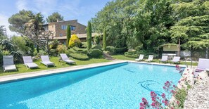 Unclassified image, 3 of 44, button - Vrbo Property (Bonnieux)