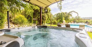 Unclassified image, 5 of 44, button - Vrbo Property (Bonnieux)