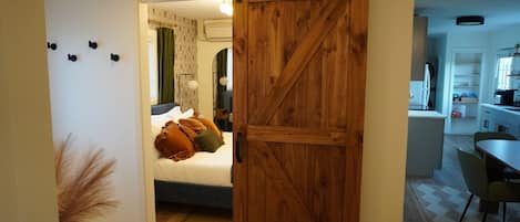 熨斗/熨衣板、WiFi、床单