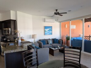 TV - 433 - Two Bedroom Ocean View (Bajos de Chila)