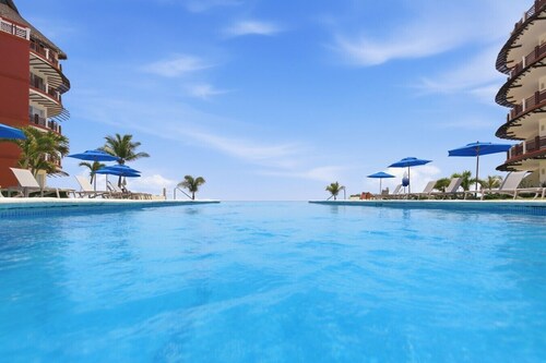 442 - Two Bedroom Ocean View