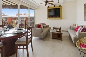 TV - 442 - Two Bedroom Ocean View (Bajos de Chila)