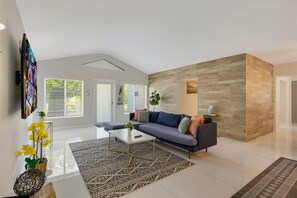 Comfort Room | Television - Serenity Villa | Pool · FirePit & Mini Golf  (Ojus)