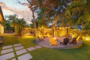 Terrace/patio - Serenity Villa | Pool · FirePit & Mini Golf  (Ojus)