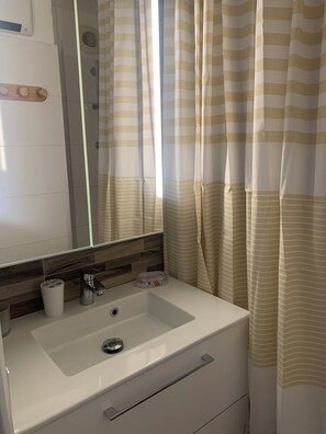 Hair dryer - 4/5-person apartment at the foot of the slopes (Risoul)
