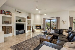 Unclassified image, 5 of 40, button - Private 4-bedroom walking distance to heart of Cave Creek (Cave Creek)