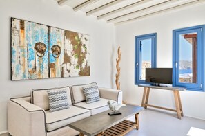 TV - 2 Bedroom Villa with private pool (Panormos)