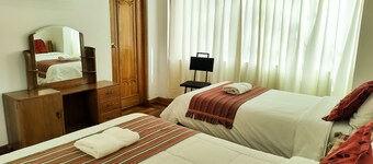 Eco Bunnu Inn Santa Ana