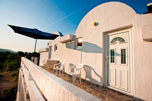 Unclassified image, 5 of 10, button - Standard Studio with terrace/balcony (2 Adults) (Tivat)