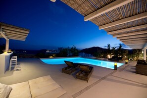 Pool - Superior villa Divine/private pool, sea view (Kalafatis)