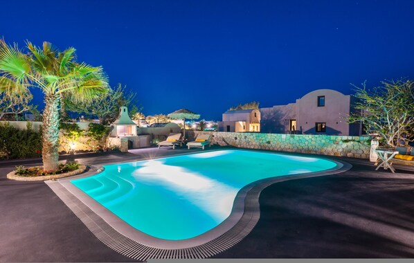 Pool - Daphne - Two Bedroom Villa, private pool, sea view (Agia Paraskevi)