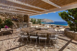 Outdoor dining - Rocky Mansion Mykonos (Mykonos)