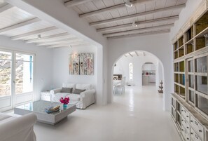 TV, DVD player - Rocky Mansion Mykonos (Mykonos)
