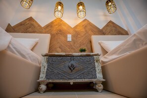 5 bedrooms, bed sheets - Villa Serenity sleeps 9! (Matsoukata)