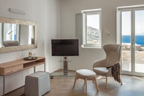 TV, DVD player, stereo - Epic Twin | Luxurious 14 bedrooms villa for 28... (Mykonos)