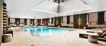 Modern 1BR at Rector Place with Indoor Pool