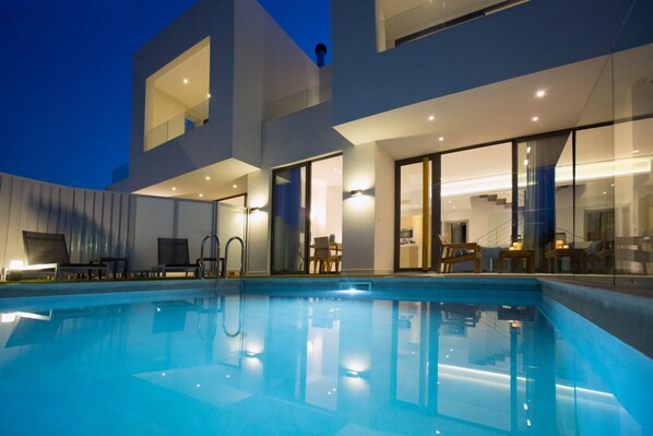 Pool - Opulent VILLA K on Crete (Galatas)
