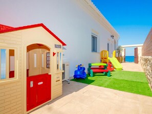 Children’s area - Sky Beachfront Villa with private pool (Prinos)