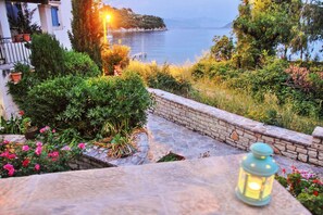 Property grounds - Zoulis Sofia in Kalami (Kalami)