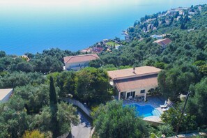 Exterior - Villa Natasha in Nisaki (Katavolos)