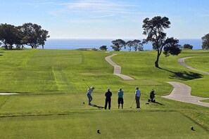 Golf - Spacious 2 Bed 2 Bath Condo with Gourmet Kitchen in Carmel Valley for Long Term Stays (San Diego)