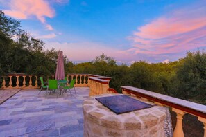 Outdoor dining - Villa Alkinoos: Secluded, private pool, WiFi, A/C (Paxi)